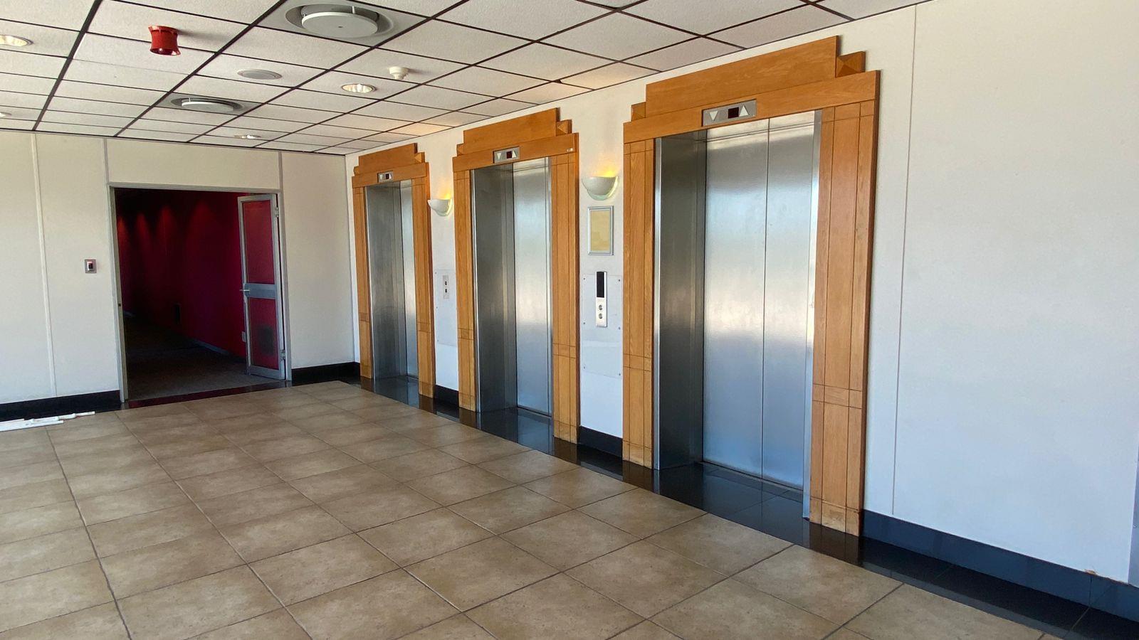 To Let commercial Property for Rent in Esterville Western Cape